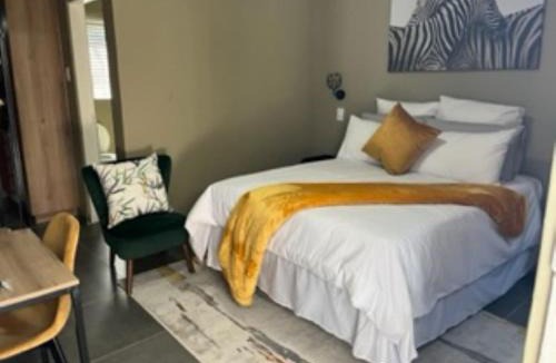 Embalenhle Apartment | Emba Guest lodge No loadshedding