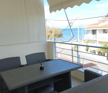 Assos-Lechaio Apartment | Emerald
