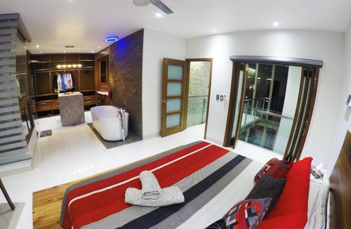 Zona Centro Apartment | En el Centro Penthouse Lujo AC WiFi 300mbps