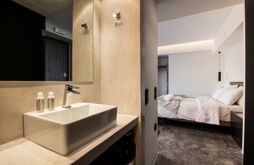 Monastiraki Apartment | ENJOY AthinA STREETAPARTMENTS IN THE HEART OF ATHENS!
