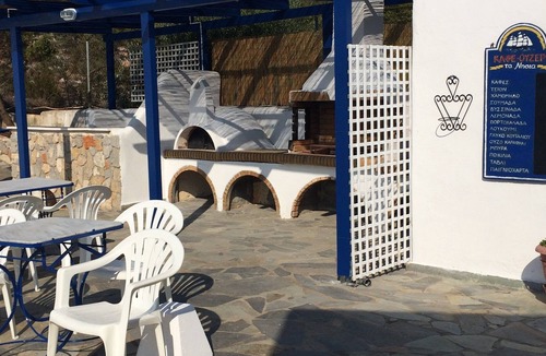 Theologos Apartment | Enjoy your holidays with sea views at the enchanting Ta Nisia - Apartment Tinos
