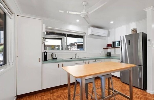 Noosa North Shore Apartment | Enjoy your stay at this cute, little holiday apartment