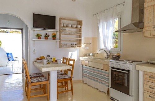Karystos Apartment | Enjoy your stay at Karystos Villas with a wonderfull view over the sea!