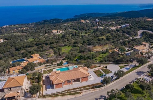 Elation Villa | Enjoy your vacation at Archontiko Stoufis-2 Km from the beach!