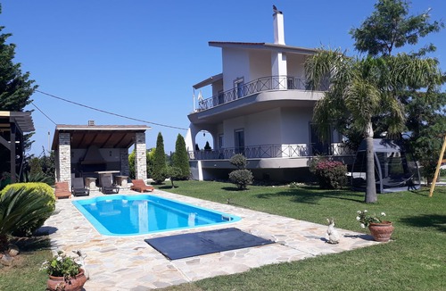 Kanali Villa | Entire Luxurious Villa With Private Swimming Pool- Sleeps 10 PRS !