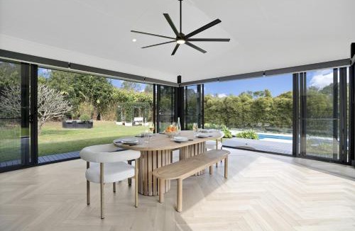 Peachester House | Entire Property at Sunshine Grove