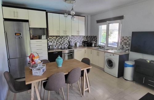 Anavyssos Villa | Escape to a Villa with swimming pool suitable for couples or families
