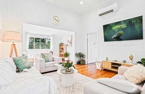 Bungalow Apartment | Escape to The Loft for your City Escape