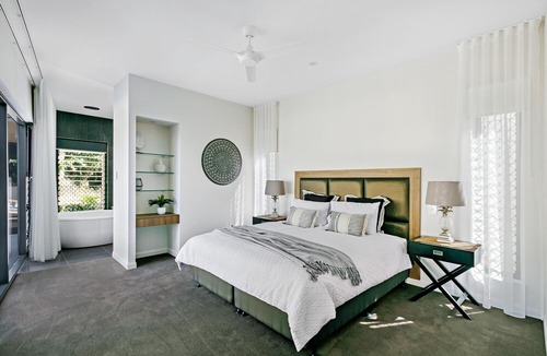 Palm Cove House | ESPRIT 10 LUXURY RETREAT