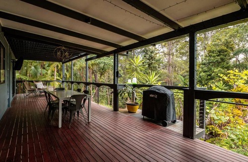 Palmwoods House | Eudlo Rest- Amongst the Treetops