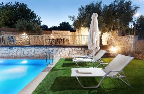 Gerani Villa | Excesio