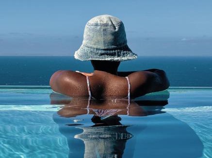Froggy Farm Bed & Breakfast | Executive Boulders Beach Suite with Ocean Views