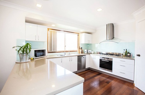 Ascot House | Executive Three Bedroom Two Level Spacious Home with Pool and Parking for Two