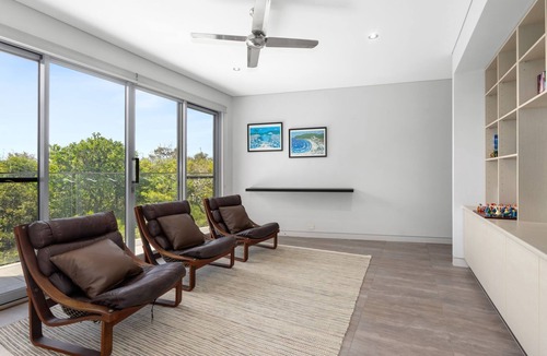 Castaways Beach House | Experience the epitome of coastal luxury at 32-512 David Low Way