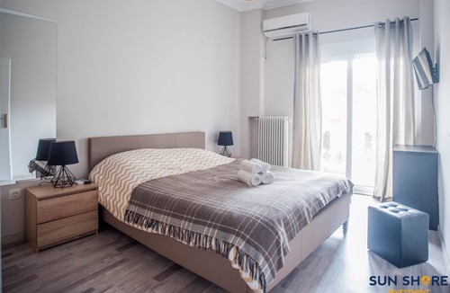 Khalkis Apartment | Explore Greece from Near the Sea