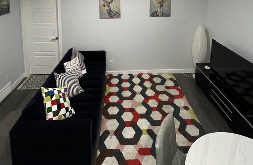 Southeast Calgary House | Exquisite & spacious 1-bedroom suite in SE Calgary