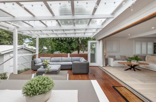 Toowoomba House | Exquisite, Stunning & Central! CDB Fringe Cottage!