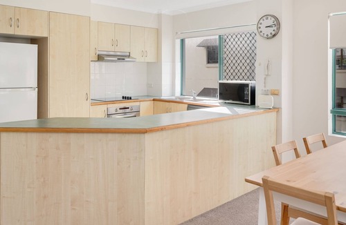 Kings Beach Apartment | Fair Havens unit 4 Kings Beach QLD