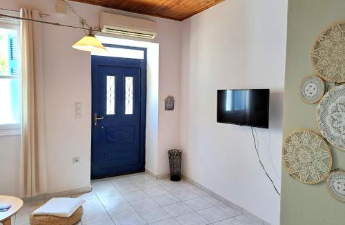 Kiparissia Apartment | Family stone apartment