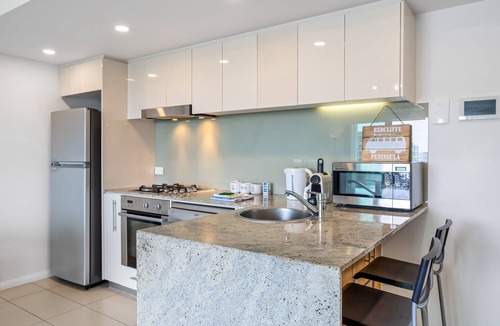 Redcliffe Apartment | Feel The Sea Breeze: 1-Bed with Pool, Gym & views