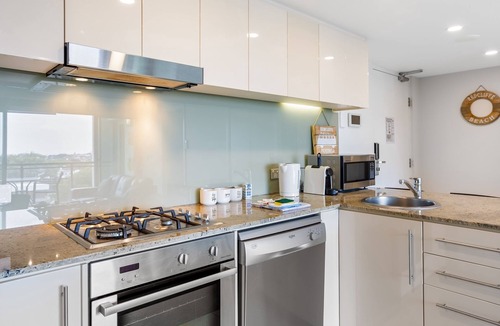 Redcliffe Apartment | Feel The Sea Breeze: 1-Bed with Pool, Gym & views