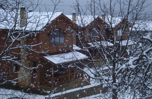 Ano Trikala Apartment | Feggarognemata Suites