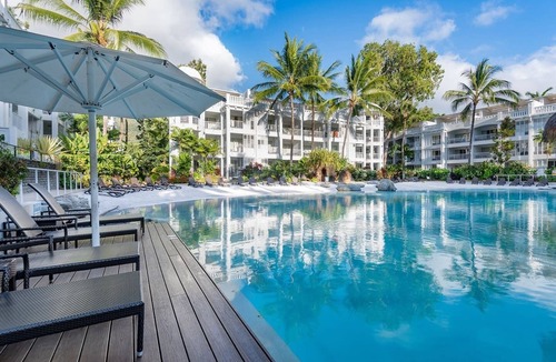 Palm Cove Apartment | Fig Oasis Poolside Resort Living at The Beach Club