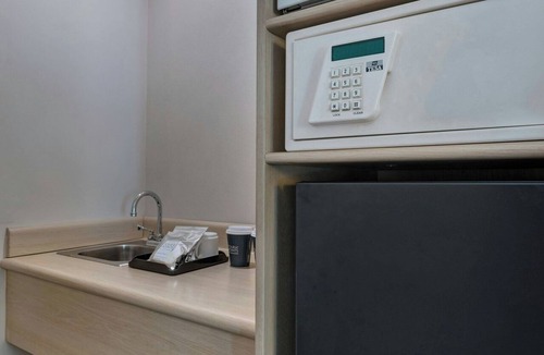 Monterrey Hotel | Four Points by Sheraton Galerias Monterrey