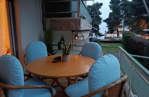 Kamena Vourla Apartment | Four Reasons Apts Kamena Vourla