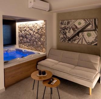 Larissa Apartment | Frourio Lodge A4