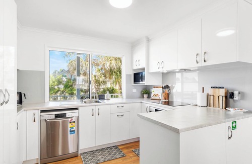 Slade Point House | Full House, Unit 1 Anna & Unit 2 Barry at Beachside Mackay at Lamberts Beach, AU