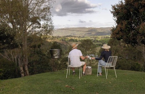 Kidaman Creek House | Fun on the Farm! Nr Mapleton, 360 View bring Pet!