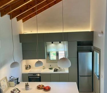 Pylos House | Gianna's Guesthouse & Cave Studio