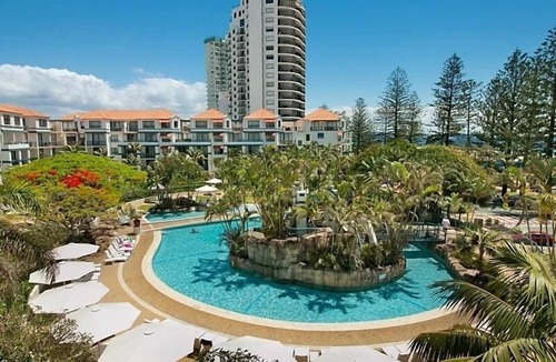 Coolangatta Apartment | Gold Coast Calypso Plaza Suites, Premium 2 bedroom Unit Coolangatta beach!
