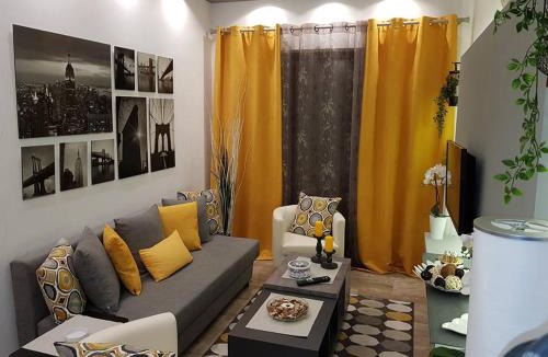 Aigaleo Apartment | 'Golden Aurora' Apartment With Elegant Style