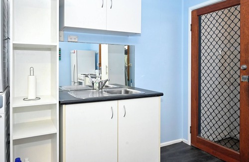 Golden Beach Apartment | Golden Beach 1B/R Hideaway