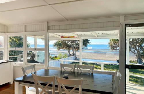 Beachmere House | Golden Sands at Beachmere