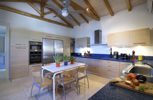 Agia Paraskevi Villa | Goldie 5-Bedroom Beachfront Villa Skiathos