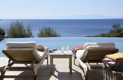 Agia Paraskevi Villa | Goldie 5-Bedroom Beachfront Villa Skiathos
