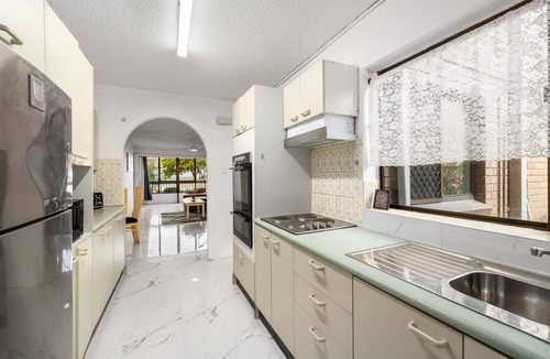 Margate Apartment | "Good Vibes on Margate Beach" - Margate Q 4019