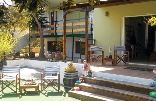 Egira House | Gorgeous home in Derveni with kitchen
