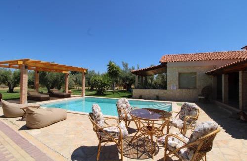 Oropos Villa | Gravanis Resort