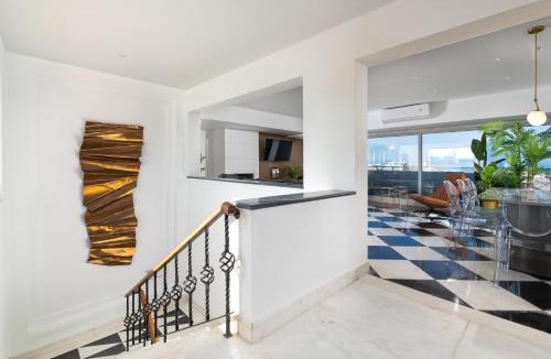 Rhodes House | Hamilton Elite Penthouse