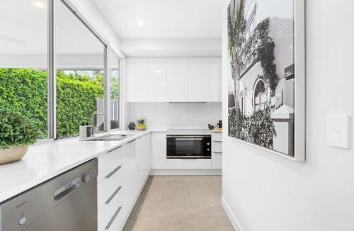 Burleigh Heads House | Hamptons by Khove