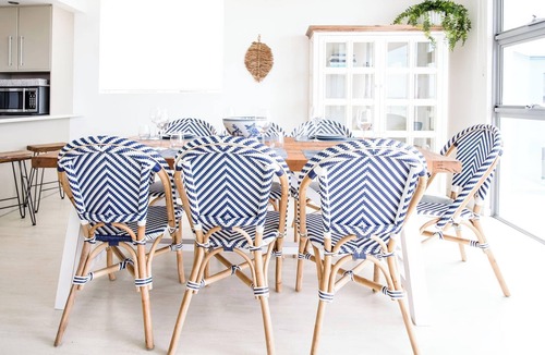 Kings Beach Apartment | Hamptons Style Penthouse at Kings Beach