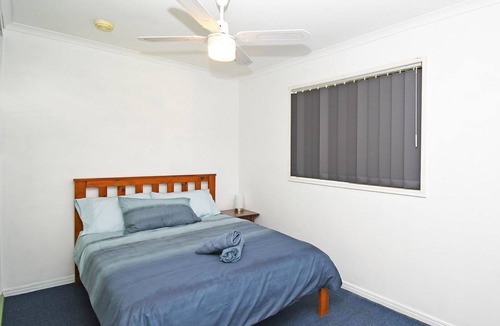 Point Vernon House | Haven On The Point only streets away from the beach