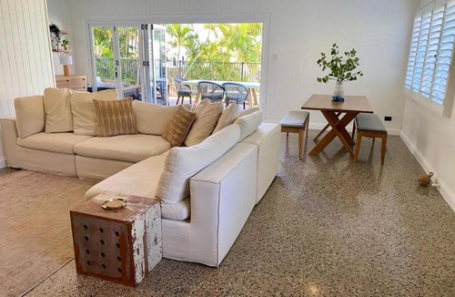 North Ward Apartment | Heaven in Paradise on Stanley