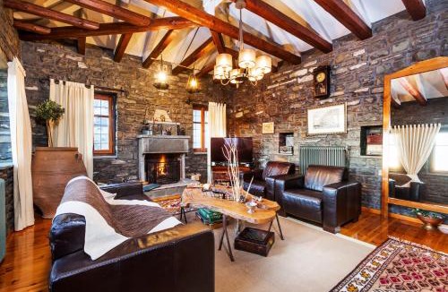 Kipoi Villa | Heaven's View Mansion - Zagori Stone Built Gem