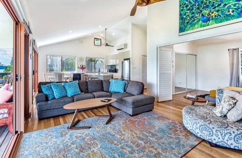 Hamilton Island Villa | Heliconia 10 Hamilton Island - oceanviews, buggy and transfers