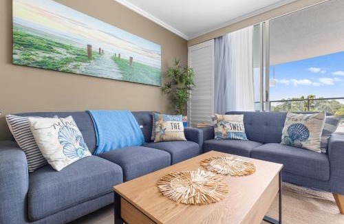 Urangan Apartment | Hervey Bay 2BR 2BA Apartment in Resort on the Esplanade with 2 Pools, Spa, Gym, and Parking